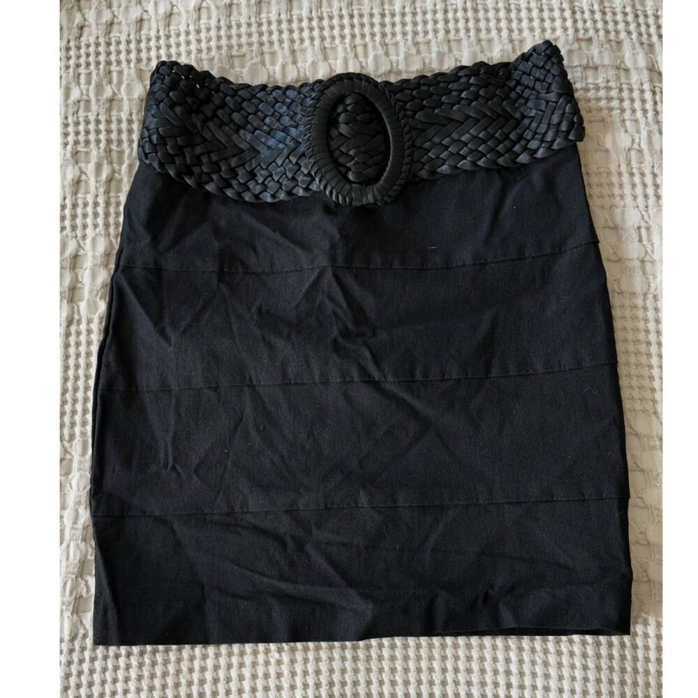XXI Forever 21 Black Mini Skirt M Woven Belt Waist Oversized Buckle 2010s